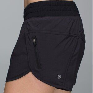 Lululemon Tracker Running Short II *4-way‎ Stretch - Black, Size 4